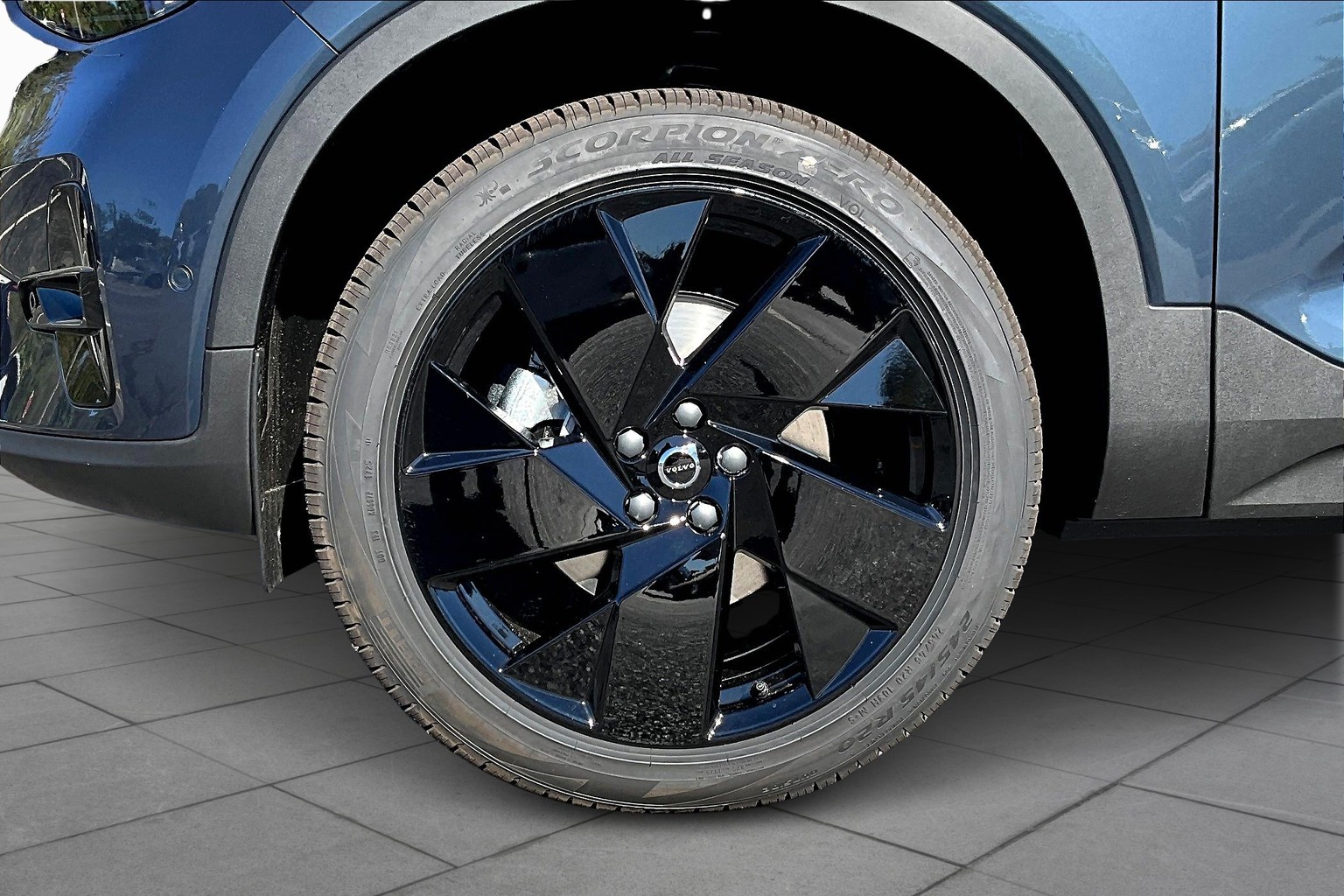 New 2026 Volvo XC40 Ultra SUV in Rockland #T2709929 | Ira Volvo